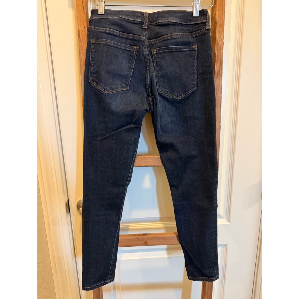 Banana Republic- High Rise Skinny Ankle-27 Short - Picture 3 of 3